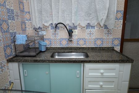 Casa para alugar com 103m², 2 quartos e 2 vagasCozinha