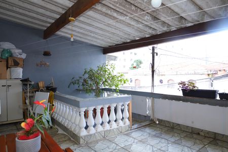 Casa para alugar com 103m², 2 quartos e 2 vagasVaranda e área da churrasqueira