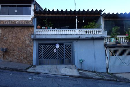 Casa para alugar com 103m², 2 quartos e 2 vagasFachada do imóvel - Fachada do imóvel - Placa instalada no portão do imóvel - Código da placa: COXT-123