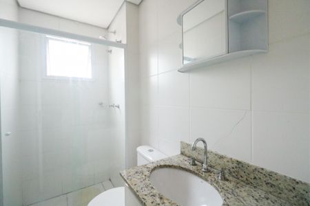 Apartamento para alugar com 65m², 2 quartos e 1 vagaBanheiro da Suíte