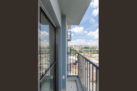 Apartamento para alugar com 41m², 2 quartos e sem vaga Apartamento para alugar com 41m², 2 quartos e sem vagaSala - Sacada