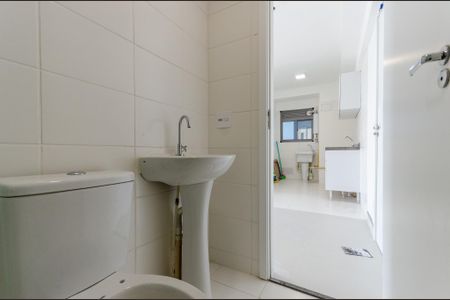 Apartamento para alugar com 41m², 2 quartos e sem vaga Apartamento para alugar com 41m², 2 quartos e sem vagaBanheiro