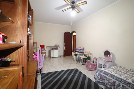 Casa à venda com 478m², 5 quartos e 5 vagasQuarto 3