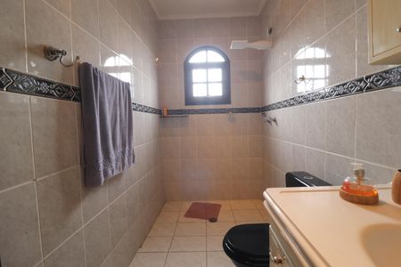 Casa à venda com 478m², 5 quartos e 5 vagasBanheiro 3