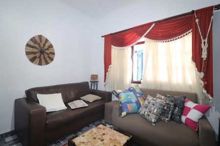 Casa à venda com 478m², 5 quartos e 5 vagasSala de televisão