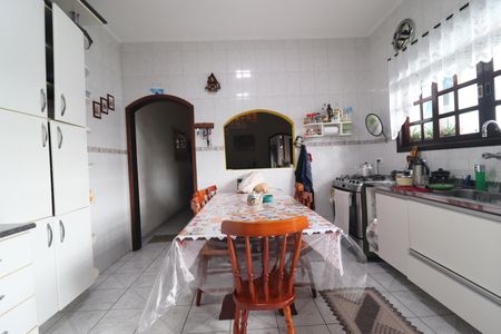 Casa à venda com 478m², 5 quartos e 5 vagasCozinha