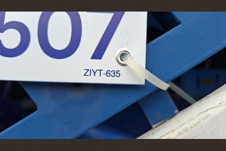 Casa à venda com 478m², 5 quartos e 5 vagas Casa à venda com 478m², 5 quartos e 5 vagasQRCODE ZIYT-635