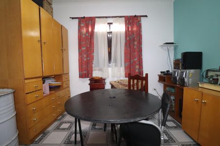 Casa à venda com 478m², 5 quartos e 5 vagasQuarto 2 suíte