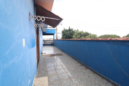 Casa à venda com 478m², 5 quartos e 5 vagasVaranda Quarto 1 suíte