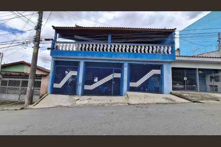 Casa à venda com 478m², 5 quartos e 5 vagas Casa à venda com 478m², 5 quartos e 5 vagasFachada