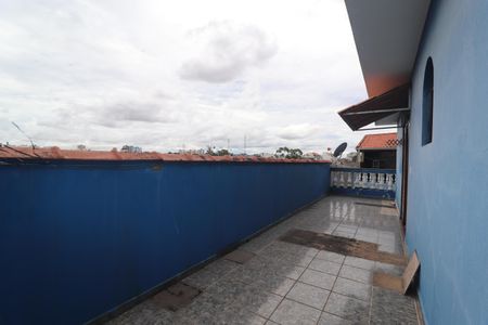 Casa à venda com 478m², 5 quartos e 5 vagasVaranda Quarto 1 suíte