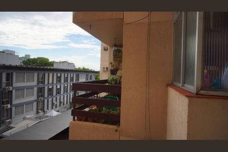 Apartamento à venda com 44m², 1 quarto e sem vaga Apartamento à venda com 44m², 1 quarto e sem vagaVista da Rua