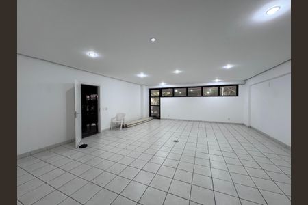 Apartamento à venda com 199m², 4 quartos e 3 vagas Apartamento à venda com 199m², 4 quartos e 3 vagasÁrea comum