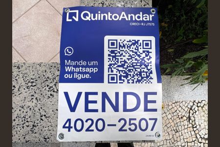 Apartamento à venda com 199m², 4 quartos e 3 vagas Apartamento à venda com 199m², 4 quartos e 3 vagasPlaquinha Quinto Andar