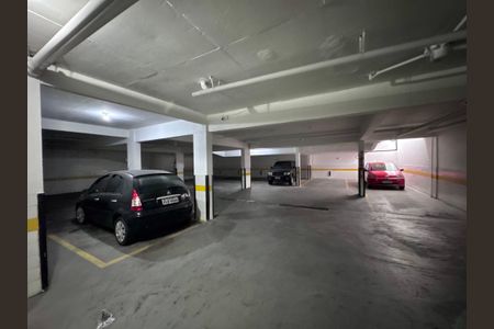 Apartamento à venda com 199m², 4 quartos e 3 vagas Apartamento à venda com 199m², 4 quartos e 3 vagasÁrea comum