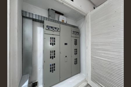 Apartamento à venda com 199m², 4 quartos e 3 vagas Apartamento à venda com 199m², 4 quartos e 3 vagasÁrea comum