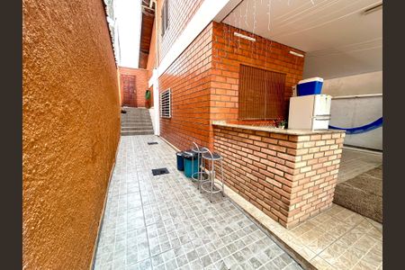 Casa à venda com 222m², 3 quartos e 4 vagasQuintal 