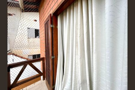 Casa à venda com 222m², 3 quartos e 4 vagasVaranda da Suíte 