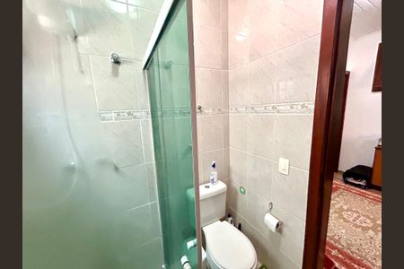 Casa à venda com 222m², 3 quartos e 4 vagasBanheiro 1