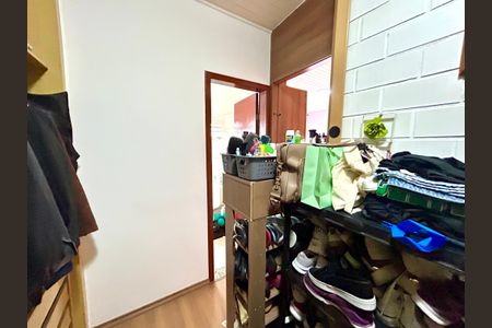 Casa à venda com 222m², 3 quartos e 4 vagasCloset da suíte