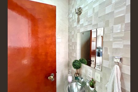 Casa à venda com 222m², 3 quartos e 4 vagasLavabo 1