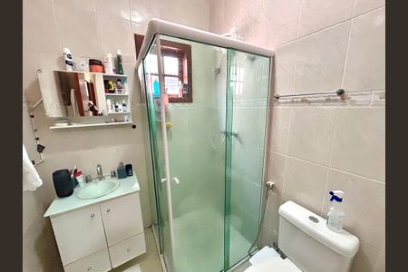 Casa à venda com 222m², 3 quartos e 4 vagasBanheiro 1