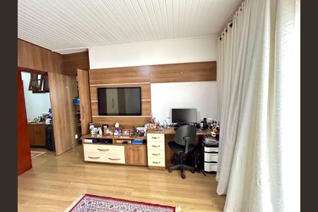 Casa à venda com 222m², 3 quartos e 4 vagasQuarto Suíte