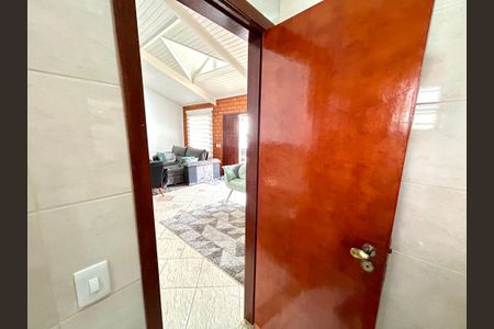 Casa à venda com 222m², 3 quartos e 4 vagasLavabo 1