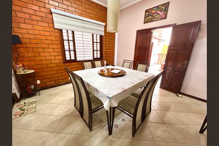 Casa à venda com 222m², 3 quartos e 4 vagasCopa 