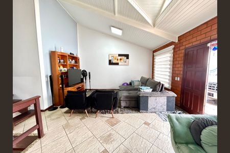 Casa à venda com 222m², 3 quartos e 4 vagasSala