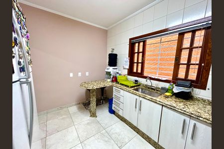 Casa à venda com 222m², 3 quartos e 4 vagasCozinha
