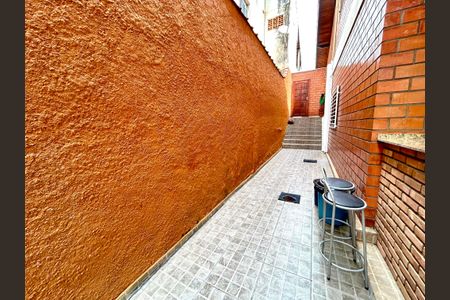 Casa à venda com 222m², 3 quartos e 4 vagasQuintal 