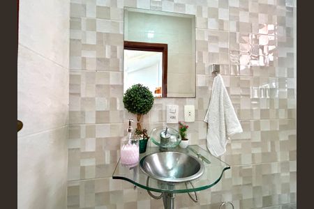 Casa à venda com 222m², 3 quartos e 4 vagasLavabo 1