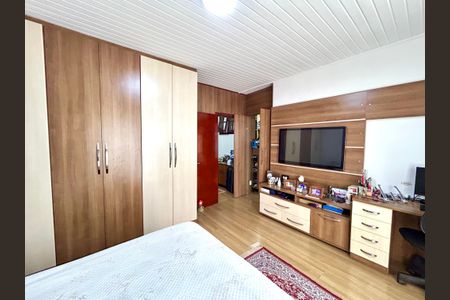 Casa à venda com 222m², 3 quartos e 4 vagasQuarto Suíte