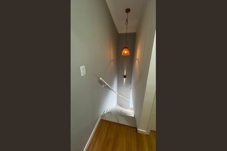 Casa de condomínio para alugar com 56m², 2 quartos e 2 vagas Casa de condomínio para alugar com 56m², 2 quartos e 2 vagasCorredor