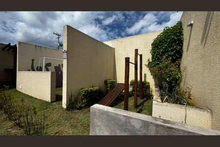 Casa de condomínio para alugar com 56m², 2 quartos e 2 vagas Casa de condomínio para alugar com 56m², 2 quartos e 2 vagasÁrea externa