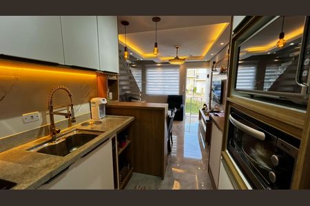 Casa de condomínio para alugar com 56m², 2 quartos e 2 vagas Casa de condomínio para alugar com 56m², 2 quartos e 2 vagasCozinha