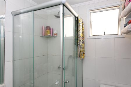 Apartamento à venda com 76m², 3 quartos e 2 vagas Apartamento à venda com 76m², 3 quartos e 2 vagasBanheiro da Suíte