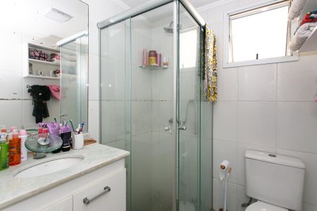 Apartamento à venda com 76m², 3 quartos e 2 vagas Apartamento à venda com 76m², 3 quartos e 2 vagasBanheiro da Suíte