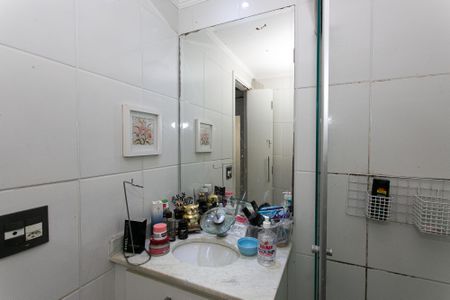 Apartamento à venda com 76m², 3 quartos e 2 vagas Apartamento à venda com 76m², 3 quartos e 2 vagasBanheiro Social
