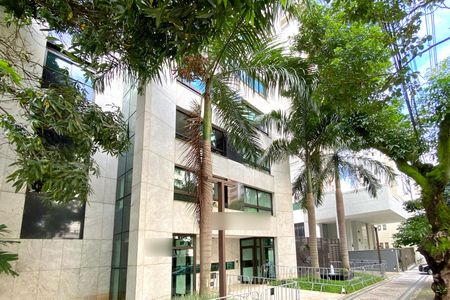 Apartamento para alugar com 95m², 3 quartos e 2 vagas Apartamento para alugar com 95m², 3 quartos e 2 vagasFachada