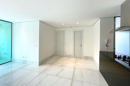 Apartamento para alugar com 95m², 3 quartos e 2 vagas Apartamento para alugar com 95m², 3 quartos e 2 vagasSala