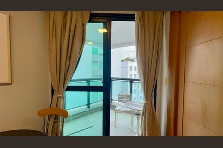 Varanda de apartamento para alugar com 2 quartos, 59m² em Paraíso, São Paulo