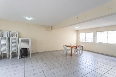 Apartamento para alugar com 71m², 2 quartos e 1 vagaÁrea comum - Salão de festas