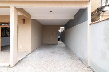 Casa para alugar com 200m², 4 quartos e 1 vagaÁrea externa