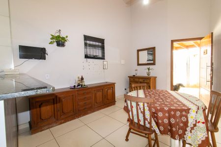 Casa à venda com 140m², 3 quartos e 3 vagas Casa à venda com 140m², 3 quartos e 3 vagasCozinha