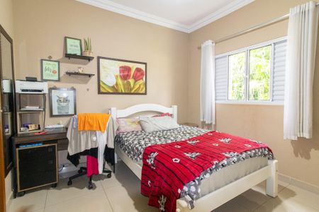 Casa à venda com 140m², 3 quartos e 3 vagas Casa à venda com 140m², 3 quartos e 3 vagasSuite