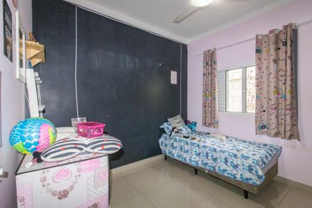 Casa à venda com 140m², 3 quartos e 3 vagas Casa à venda com 140m², 3 quartos e 3 vagasQuarto 2