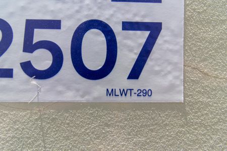 Casa à venda com 140m², 3 quartos e 3 vagas Casa à venda com 140m², 3 quartos e 3 vagasplaca