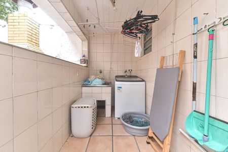 Casa à venda com 150m², 3 quartos e 2 vagasLavanderia - Quintal